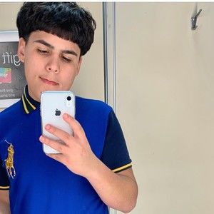 Meet your Posher, Adrian